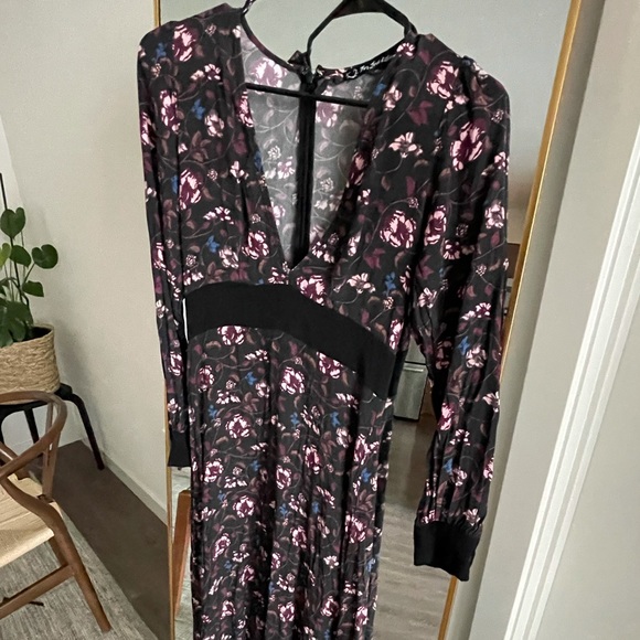 For Love And Lemons Dresses & Skirts - For love & lemons black floral print midi